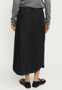 Джинсовая юбка Джинсовая юбка