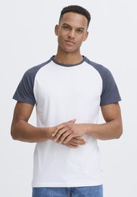 Футболка Футболка