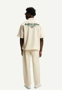 Рубашка с коротким рукавом Рубашка с коротким рукавом