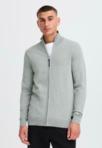 Вязаная кофта Вязаная кофта