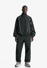 Спортивные штаны Спортивные штаны