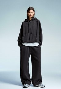 Спортивные штаны Спортивные штаны