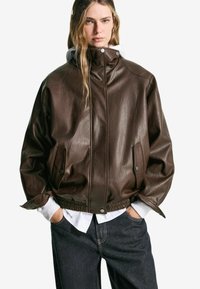 Кожаная куртка Кожаная куртка