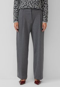 Широкие брюки Широкие брюки