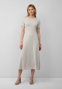 Летнее платье Летнее платье