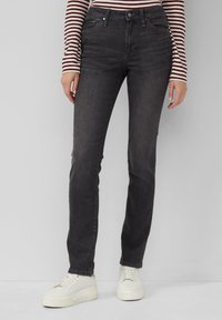 Джинсы Джинсы