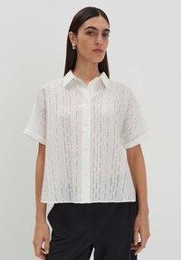 Блузка Блузка