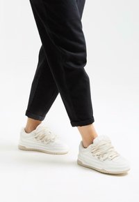 Сникерсы Сникерсы