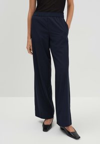 Широкие брюки Широкие брюки