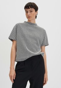 Толстовка Толстовка