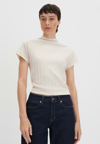 Пуловер с коротким рукавом Пуловер с коротким рукавом