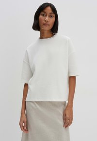 Футболка Футболка