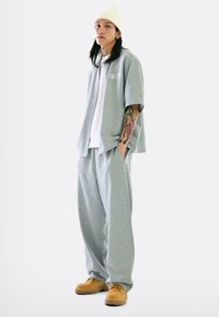 Спортивные штаны Спортивные штаны