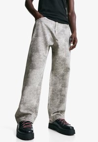 Прямые джинсы Прямые джинсы