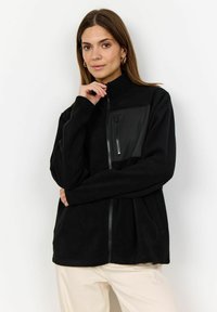 Флисовая куртка Флисовая куртка