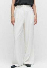 Широкие брюки Широкие брюки