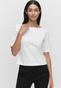 Футболка Футболка