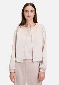 Блейзер Блейзер