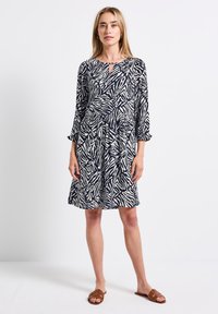 Платье Платье