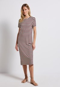 Летнее платье Летнее платье