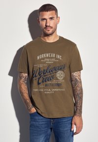 Футболка Футболка