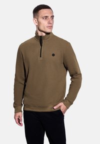 Пуловер Пуловер