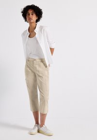 Шорты Шорты