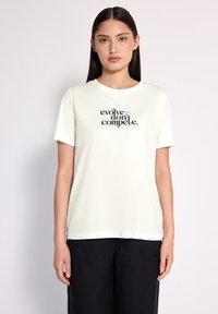 Футболка Футболка