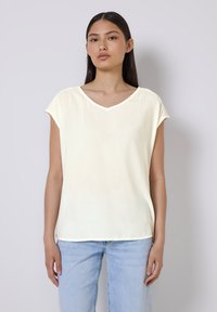 Блузка Блузка