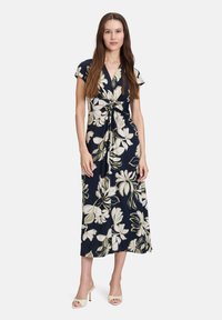 Летнее платье Летнее платье