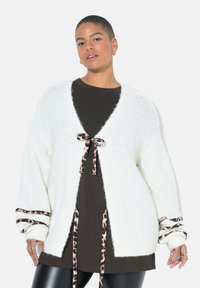 Кардиган Кардиган