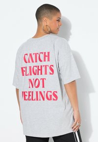 Футболка Футболка