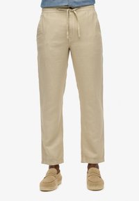 Льняные брюки Льняные брюки