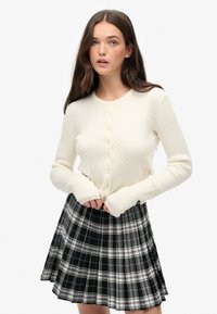 Вязаная кофта Вязаная кофта