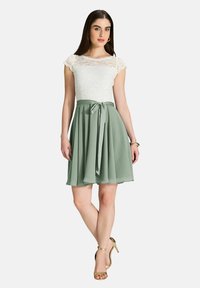 Летнее платье Летнее платье