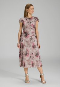 Летнее платье Летнее платье