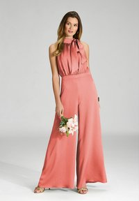 Комбинезон Комбинезон