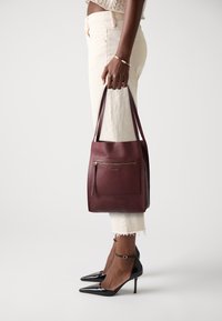 Кожаная сумка Кожаная сумка