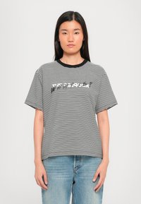 Футболка Футболка