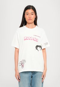 Футболка Футболка