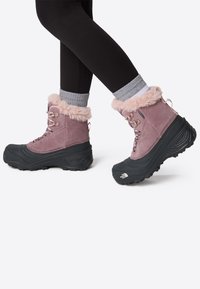 Кроссовки Кроссовки