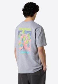 Футболка Футболка