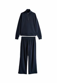 Спортивная куртка Спортивная куртка