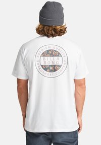 Футболка Футболка