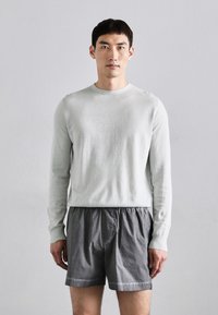 Пуловер Пуловер