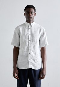 Рубашка с коротким рукавом Рубашка с коротким рукавом