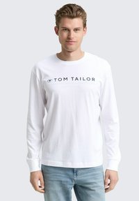 Лонгслив Лонгслив