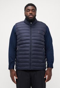 Жилет Жилет