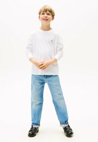 Лонгслив Лонгслив