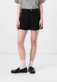 Шорты Шорты